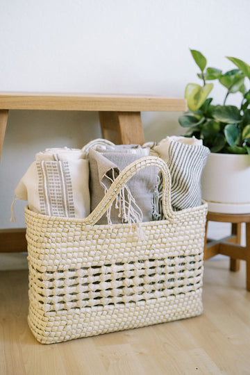 Essential Straw Tote