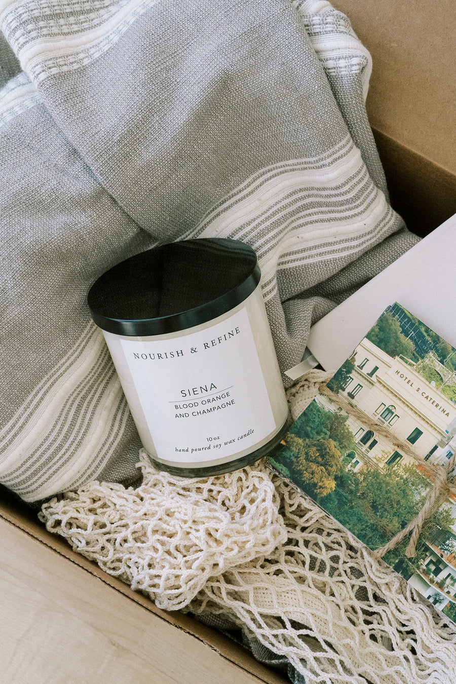 Siena 'Blood Orange and Champagne' Candle